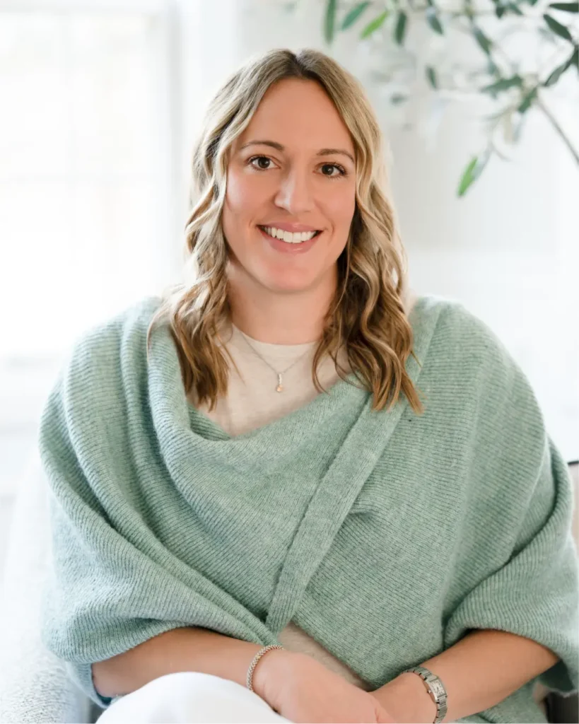 Jennifer - The Natural NP